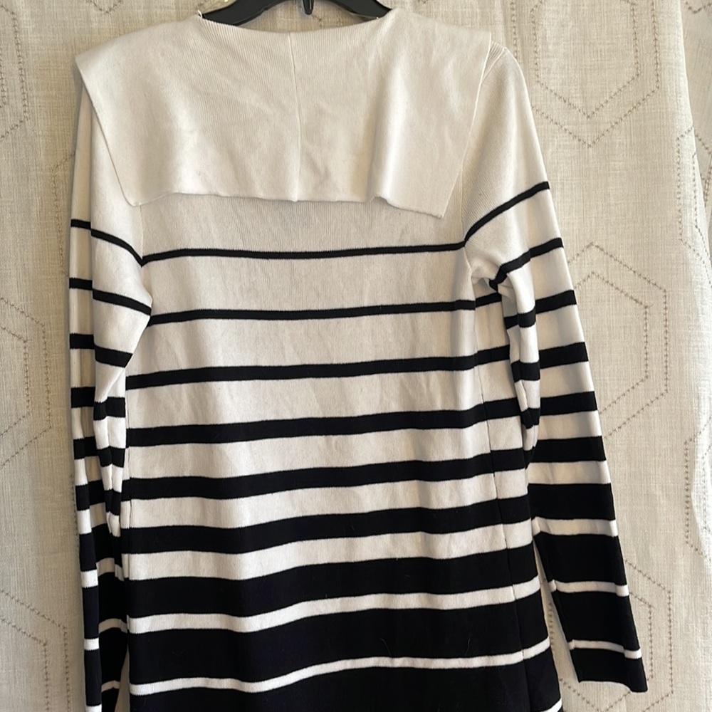 Cardigan - Picture 2 of 2